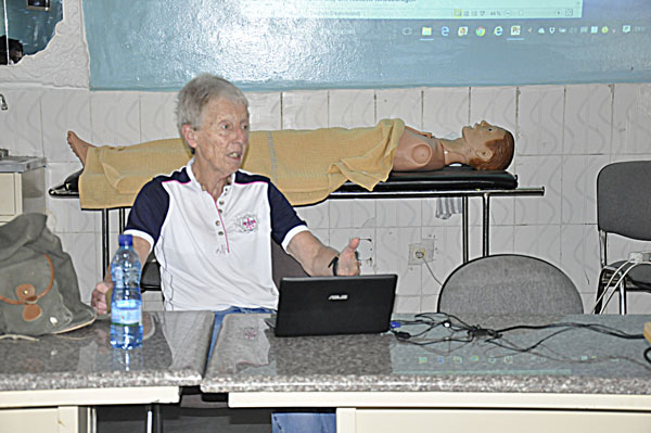 1. AICU Cours held by Dr. Reintraut Burmeister-Roter